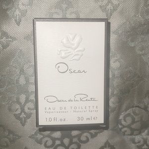 Oscar de la rent a perfume
